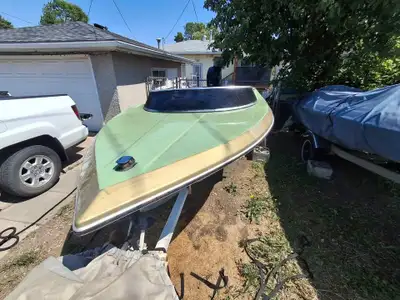 One of the fastest boats, it glides on water, you need an experienced captain for this boat, everyth...
