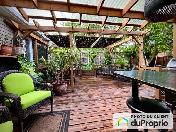 $595,000 - 2 Storey in Mercier / Hochelaga / Maisonneuve — photo 1