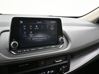 The 2024 Rogue SV delivers the perfect mix of efficiency and refinement. Powered by a 1.5L VC-Turbo... (image 5)