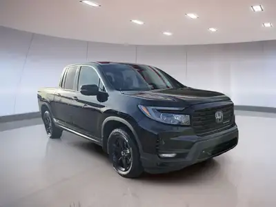 Experience the 2022 Honda Ridgeline Black Edition, where luxury meets functionality. Enjoy keyless e...