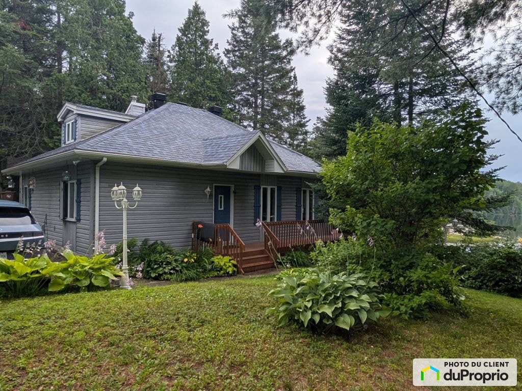 $585,000 - Cottage for sale in St-Calixte — photo 3