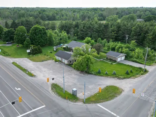 Corner Highway 7 retail site in Perth, ON63235339435523120