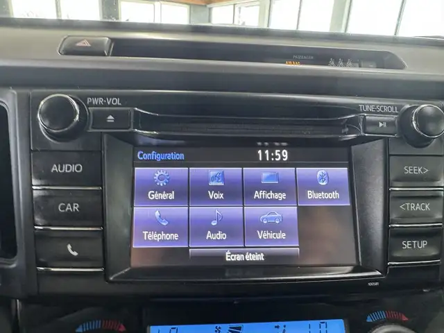 2018 Toyota RAV4 AWD XLE in Cars & Trucks in Longueuil / South Shore - Image 30