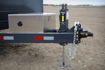 Standard Features- 168in. Inside Box Length • 26in. Wall Height • 82in. Inside Box Width • 7 GA Floo...