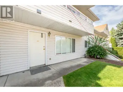 Welcome to this charming and conveniently located 2-bedroom, 1-bathroom ground-level unit, just step...