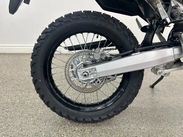 2025 Suzuki DR-Z400SM5 Dual Purpose - V6650 - -No Payments for 1 in Sport Touring in Markham / York Region - Image 12