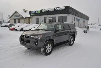 4X4, 7 passenger, Heated leather seats, backup camera, Sunroof, bluetooth, mag wheels, Cruise contro...