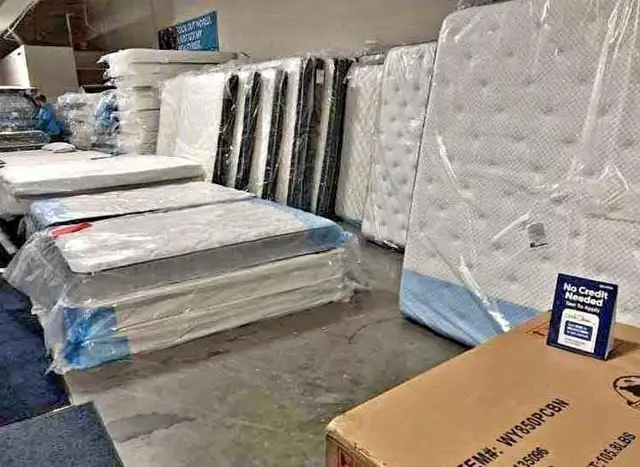 Twin Mattress = Full Mattress : Queen Mattress | King Mattress in Beds & Mattresses in Oshawa / Durham Region - Image 9