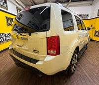 ENJOY SPACIOUS COMFORT, POWERFUL PERFORMANCE, AND PREMIUM FAMILYFRIENDLY DESIGN WITH THIS 2015 HONDA... (image 4)