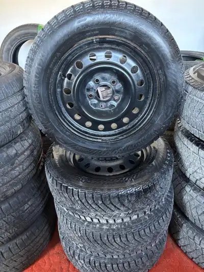 225-65-17 ENSEMBLE PNEU HIVER SUR ROUE CHRYSLER PACIFICA 2017-2022 GISLAVED NORTHFROST 8/32 D'USURE...