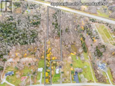 This 4.2 acre lot is situated overlooking the Annapolis Basin and its spectacular sunsets. It is min...