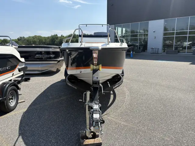 2025 Legend Uttern S53 Centre Console in Powerboats & Motorboats in Sudbury - Image 5
