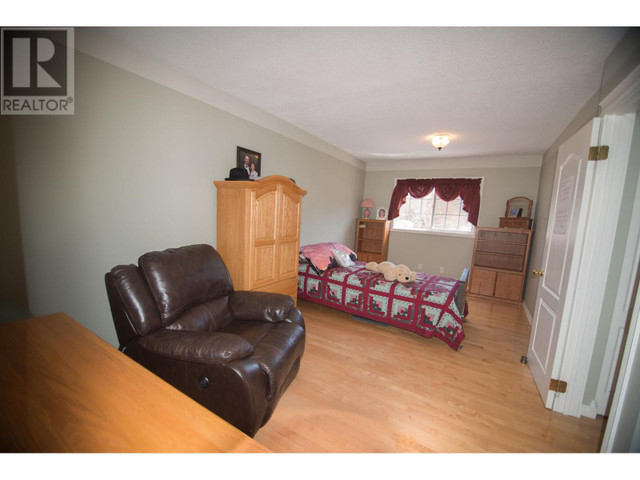 441 BAILEY Avenue Merritt, British Columbia in Houses for Sale in Vernon - Image 2