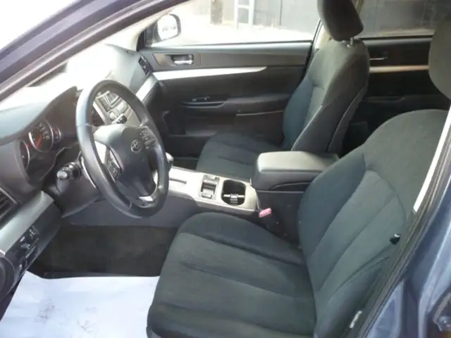 2014 Subaru Outback 4dr Wgn H4 Auto 2.5i Premium in Cars & Trucks in Calgary - Image 10