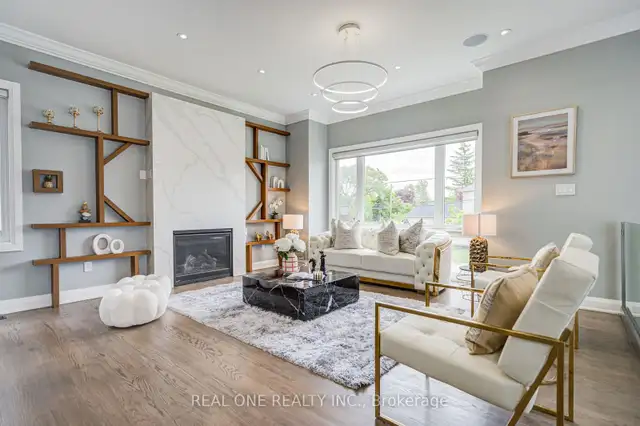 Custom Built Home w Finished Walk Up Bsmt By Sheppard & Bathurst in Houses for Sale in City of Toronto - Image 7