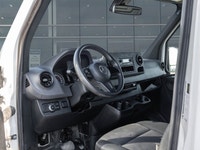 2024 Mercedes-Benz SPRINTER 2500 TURBO DIESEL | NO REPORTED ACCIDENT The 2024 Mercedes-Benz Sprinter... (image 7)
