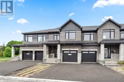 330 MAKOBE LANE Ottawa, Ontario