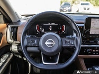 New Price! Recent Arrival! 4WD, 3rd row seats: bench, Auto High-beam Headlights, Bose Premium Audio... (image 9)