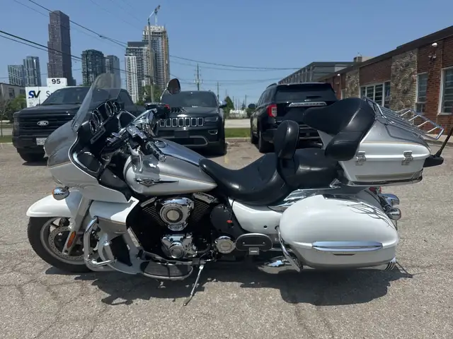 2013 Kawasaki Voyager ~ EXHAUST ~ 1700CC ~ VOYAGER ~ CLEAN BIKE  in Sport Touring in City of Toronto - Image 3