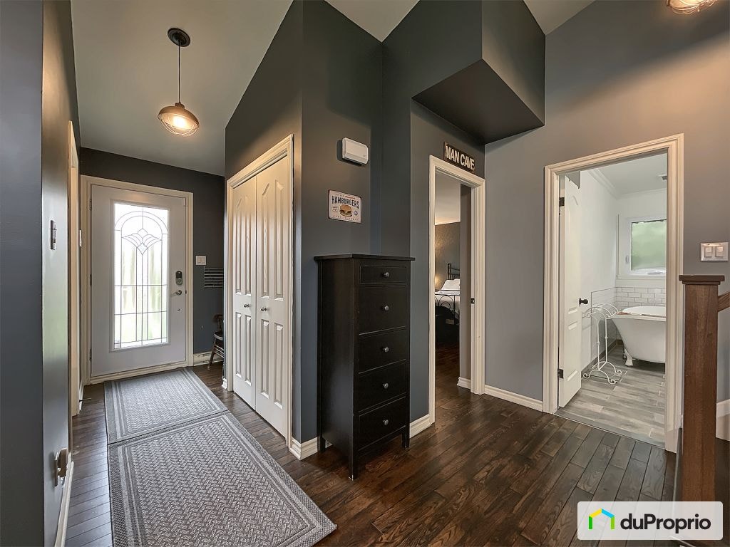 $625,000 - Split Level for sale in Mont-St-Hilaire — photo 3