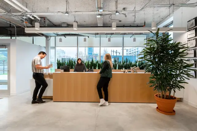 Beautifully designed office space rental for 5 persons in Spaces in Commercial & Office Space for Rent in Gatineau - Image 4