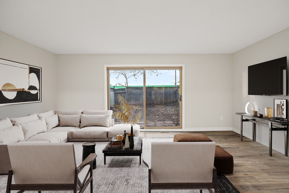 RENOVATED 3 BEDROOM TOWNHOUSE WITH GARAGE 3