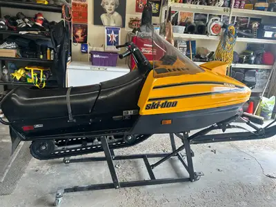 jonmandseth@gmail.com Awesome kids/beginner sled or utility (ice fishing, trapping etc) has hitch an...
