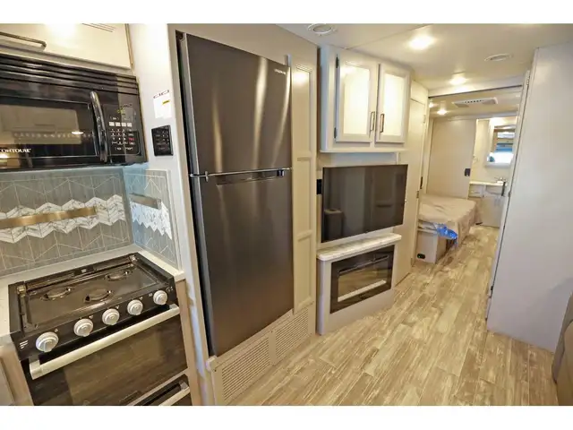 2022 Thor Motor Coach Hurricane 35M Classe A VR / RV 1.5 SDB + F in RVs & Motorhomes in Laval / North Shore - Image 11