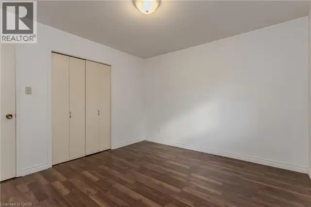 3196 CENTENNIAL Drive Burlington, Ontario in Houses for Sale in Oakville / Halton Region - Image 21