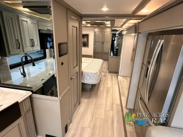 2025 Newmar Dutch Star 4369 Black Out Package in RVs & Motorhomes in Moncton - Image 40