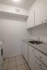 Akelius studio apartment for rent. Located near Du Fort in the Downtown - Guy Concordia neighborhood... (image 3)