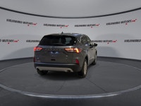 // ACCIDENT FREE!! // Meet the 2022 Ford Escape SE FWD, a smart, practical SUV that fits life in Cay... (image 6)
