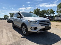 | Apple CarPlay & Android Auto | Heated Front Seats | Rear Parking Sensors | Exterior Parking Camera... (image 1)
