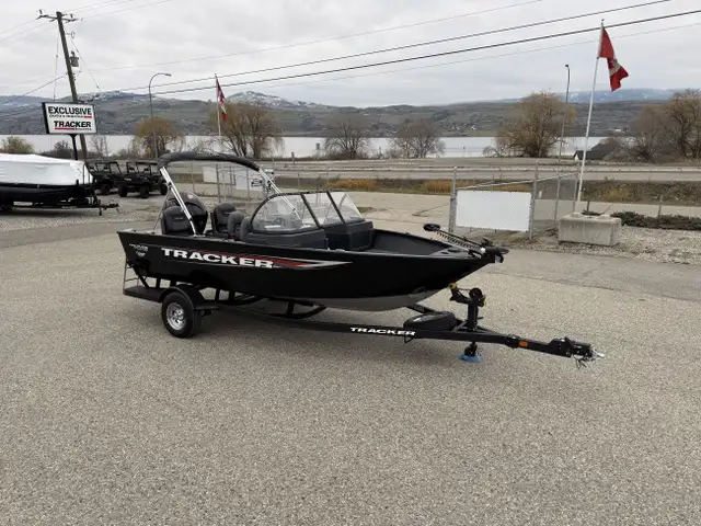 2026 TRACKER ProGuide V-175 Combo Fish & Ski-Fishing boat in Powerboats & Motorboats in Prince Albert - Image 3