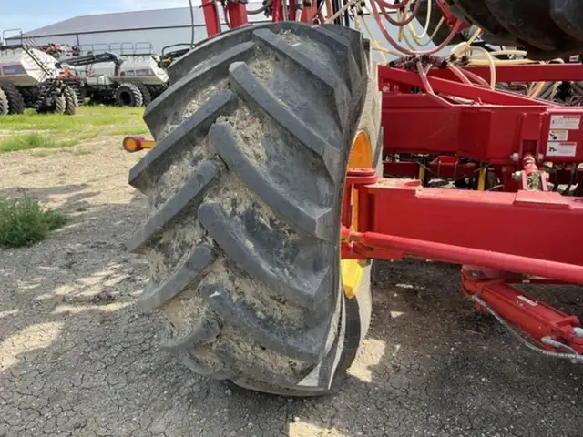 2023 Bourgault 3330 SE in Farming Equipment in Swift Current - Image 8