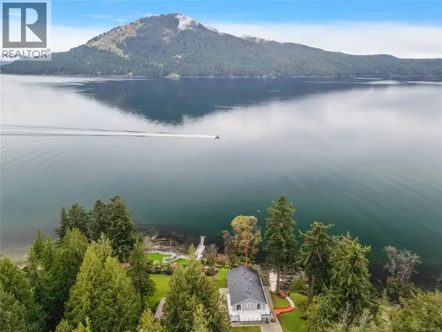 976 Lands End Rd North Saanich, British Columbia in Houses for Sale in Victoria - Image 4
