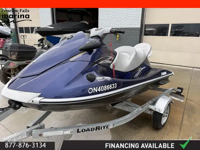 2013 Yamaha VX Cruiser | Only 100 Hours | in Personal Watercraft in Kawartha Lakes - Image 2