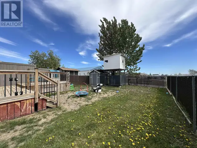 8903-8905 83A STREET Fort St. John, British Columbia in Houses for Sale in Fort St. John - Image 23