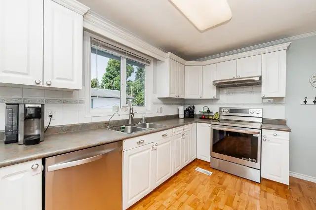 32986 4TH AVENUE Mission, British Columbia in Houses for Sale in Mission - Image 4