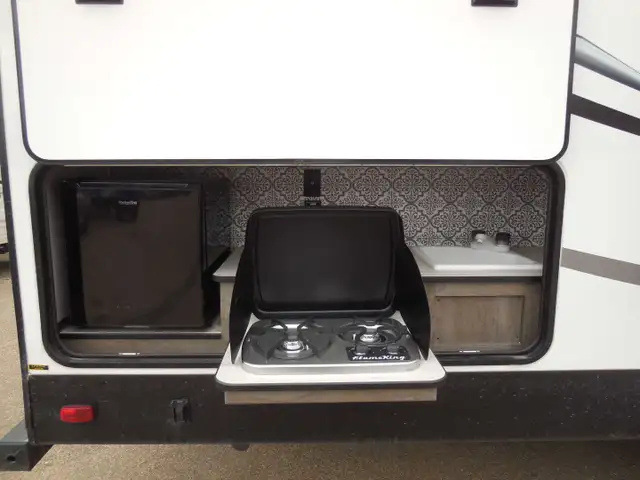 2022 Heartland North Trail 26BHS in RVs & Motorhomes in St. Albert - Image 4