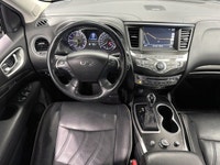 Discover the 2020 Infiniti QX60, where luxury meets performance. Equipped with a powerful 3.5L premi... (image 7)