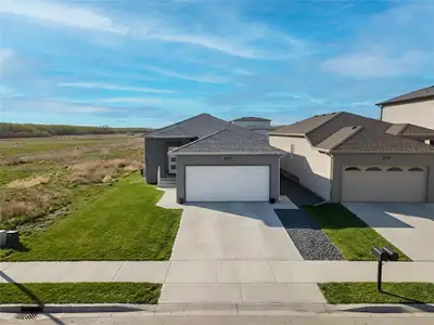 R14//Selkirk/Showings start Now. Offers as received.Beautiful 1,296 sq. ft. bungalow located in a ne...