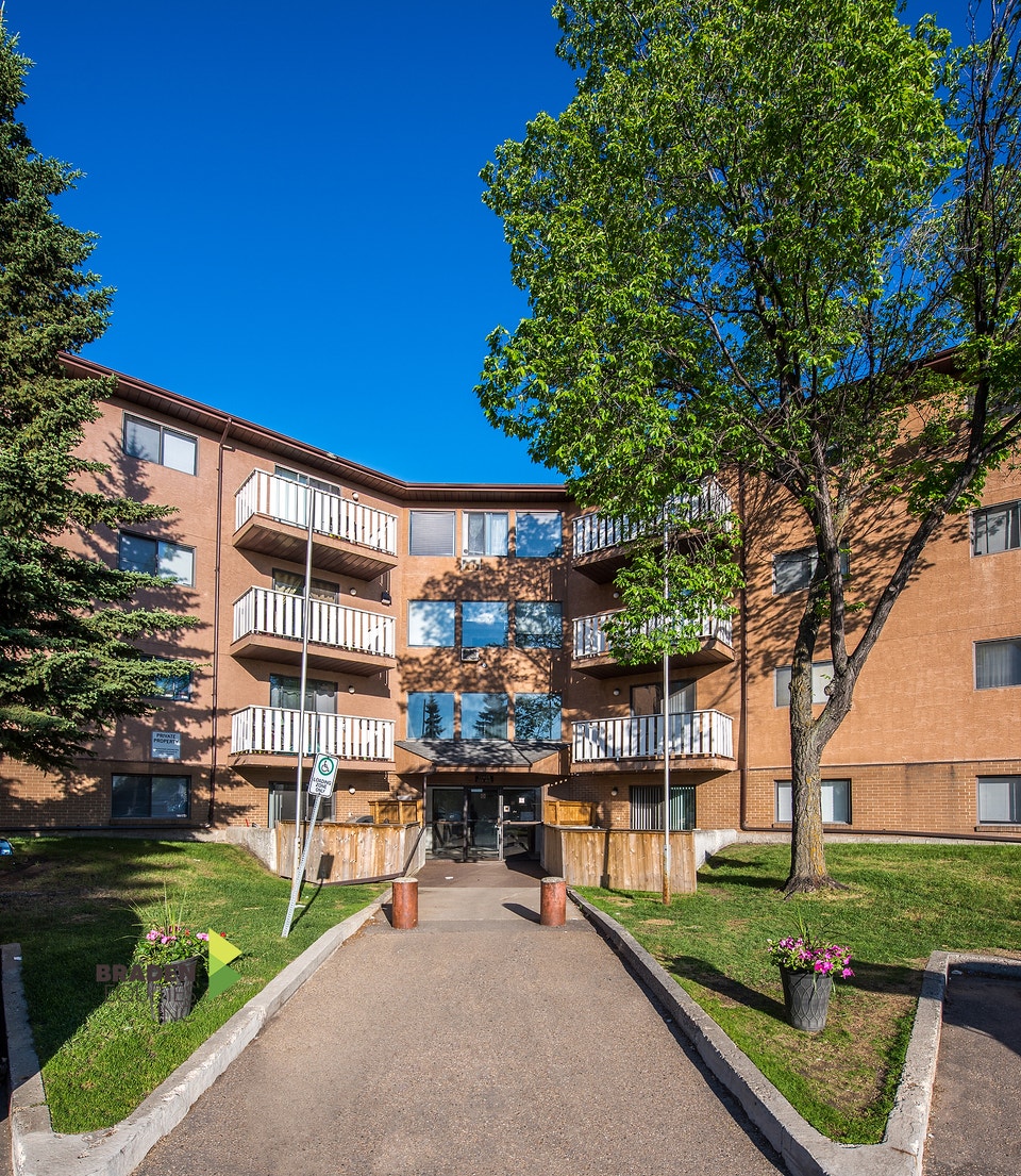 Castle Harbour - 2 BEDROOM Apartment for Rent 4