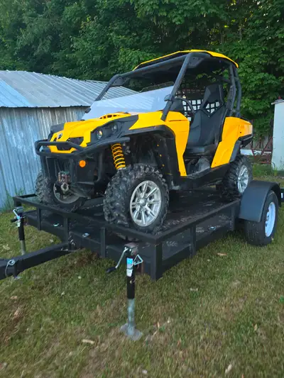Combo can am commander 1000 xt 2012 7800km Entretien a jours rien a prévoir sur la machine Pneus neu...