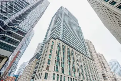 1811 - 955 BAY STREET Toronto (Bay Street Corridor), Ontario