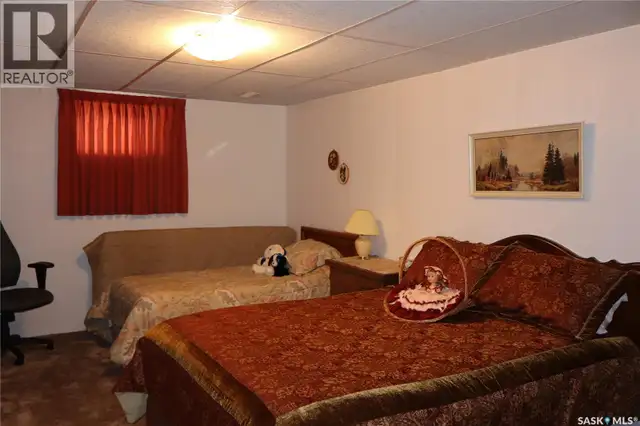 105 Magnan STREET Gravelbourg, Saskatchewan in Houses for Sale in Moose Jaw - Image 33