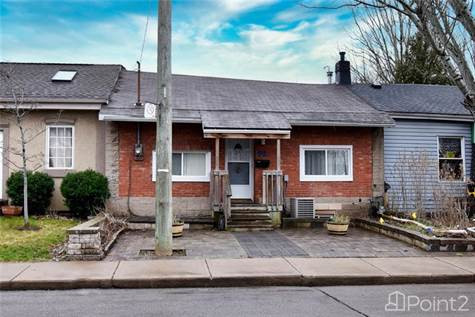 92 BIRGE Street in Houses for Sale in Hamilton - Image 2