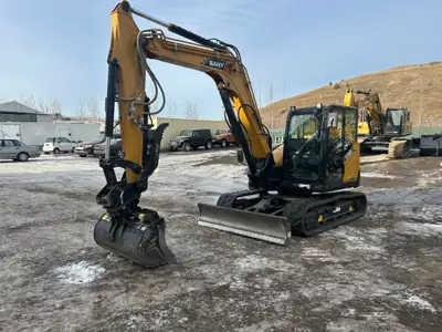 This SY80U comes with everything you need - Hydraulic Thumb, Wrist o Twist Bucket, Manual Wedge Coup...