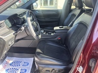 This Jeep Grand Cherokee delivers a Regular Unleaded V-6 3.6 L/220 engine powering this Automatic tr... (image 6)