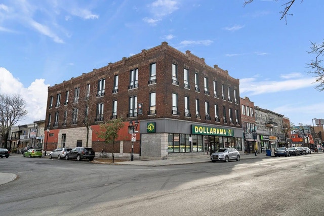 1896 rue Orléans — photo 1